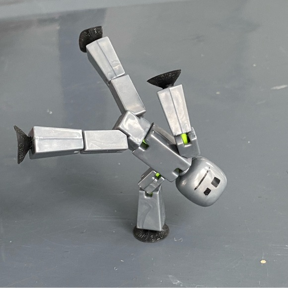 Zing Stikbot MAN Gray Fidget Poseable 3” Toy - Picture 1 of 3